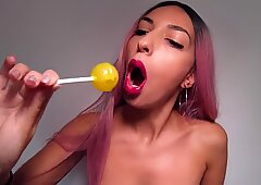 Erotik asmr - red dudak boyası lolipop erotik dans - sucking and licking noises