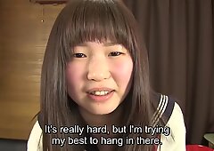 Feliratok Japán Schoolgirl Pee Desperation HD